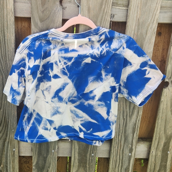 Upcycled Tie-Dye handcrafted crop top - Picture 2 of 2
